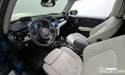 Mini Cooper 2023 2.0 гидро в Москве № 179416, миниатюра 7