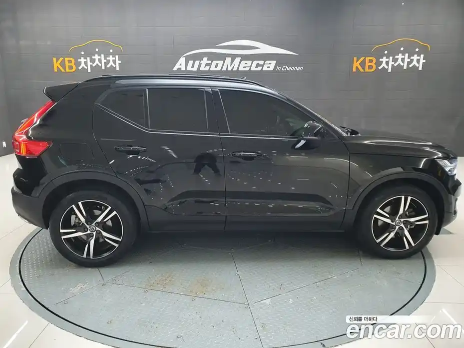Volvo XC40 2018 2.0 гидро в Москве № 189986, фото 17