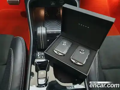Volvo XC40 2018 2.0 гидро в Москве № 189986, миниатюра 9