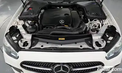 Mercedes-Benz E-Class 2021 2.0 гидро, миниатюра 6
