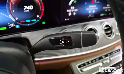 Mercedes-Benz E-Class 2021 2.0 гидро, миниатюра 9