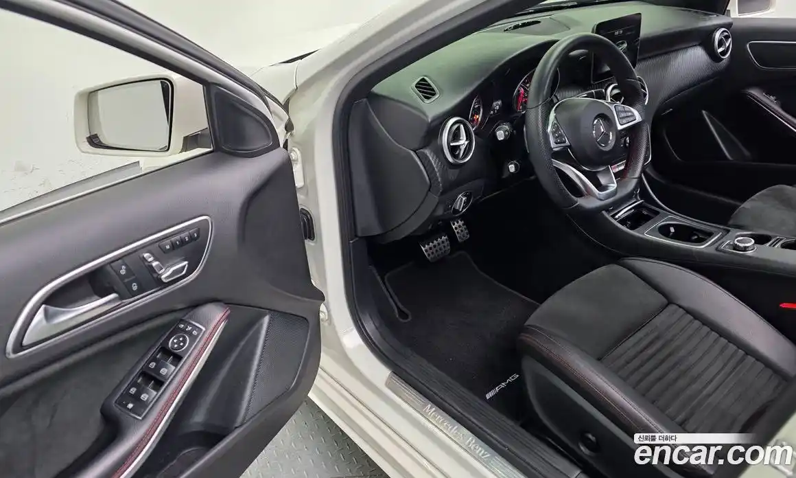 Mercedes-Benz A-Class 2017 1.6 гидро в Москве № 220743, фото 12