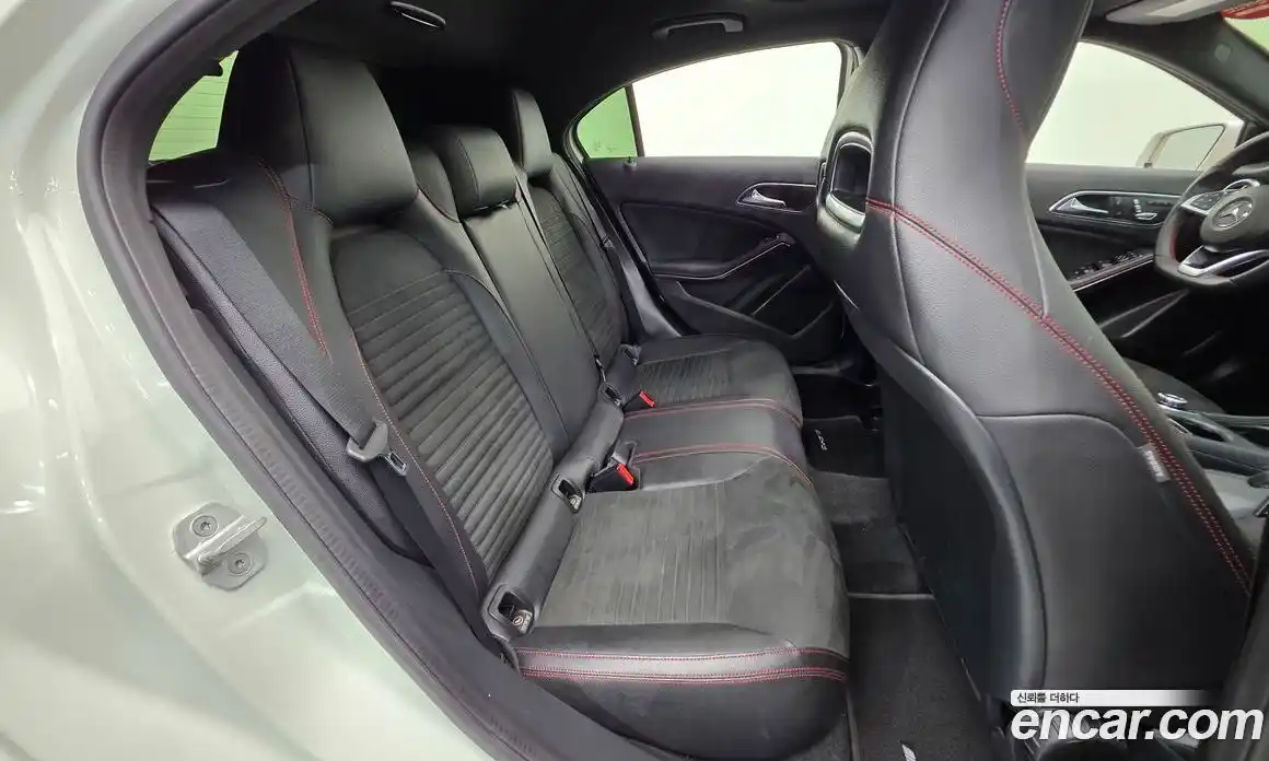 Mercedes-Benz A-Class 2017 1.6 гидро в Москве № 220743, фото 19