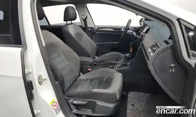 Volkswagen Golf 2015 2.0 гидро в Москве № 232238, миниатюра 11