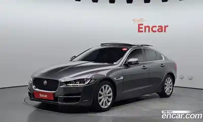 Jaguar XE, 2016