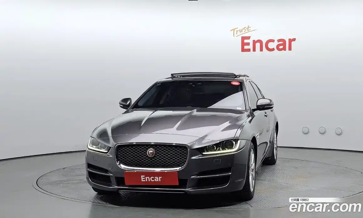 Jaguar XE 2016 2.0 гидро в Москве № 256084, фото 3
