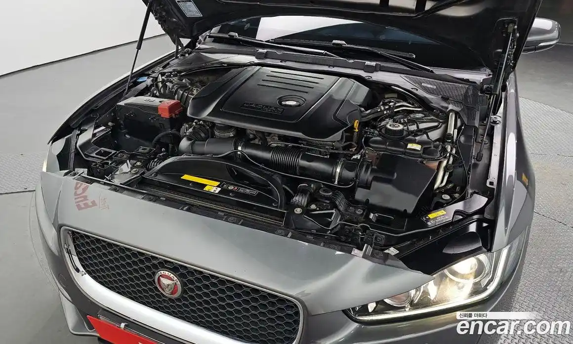 Jaguar XE 2016 2.0 гидро в Москве № 256084, фото 6