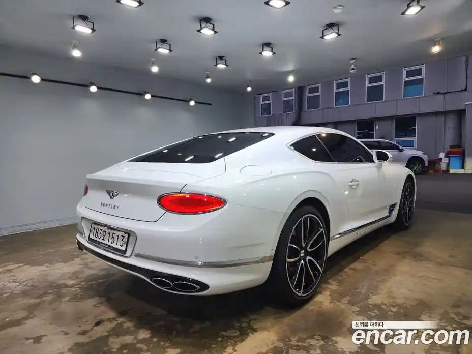 Bentley Continental 2022 4.0 гидро в Москве № 256587, фото 4