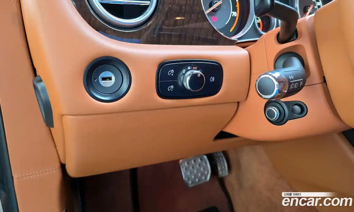 Bentley Continental 2014 4.0 гидро в Москве № 256640, фото 18