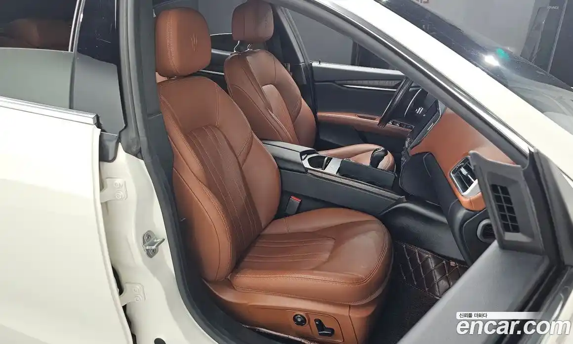 Maserati Ghibli 2017 3.0 гидро в Москве № 282930, фото 10