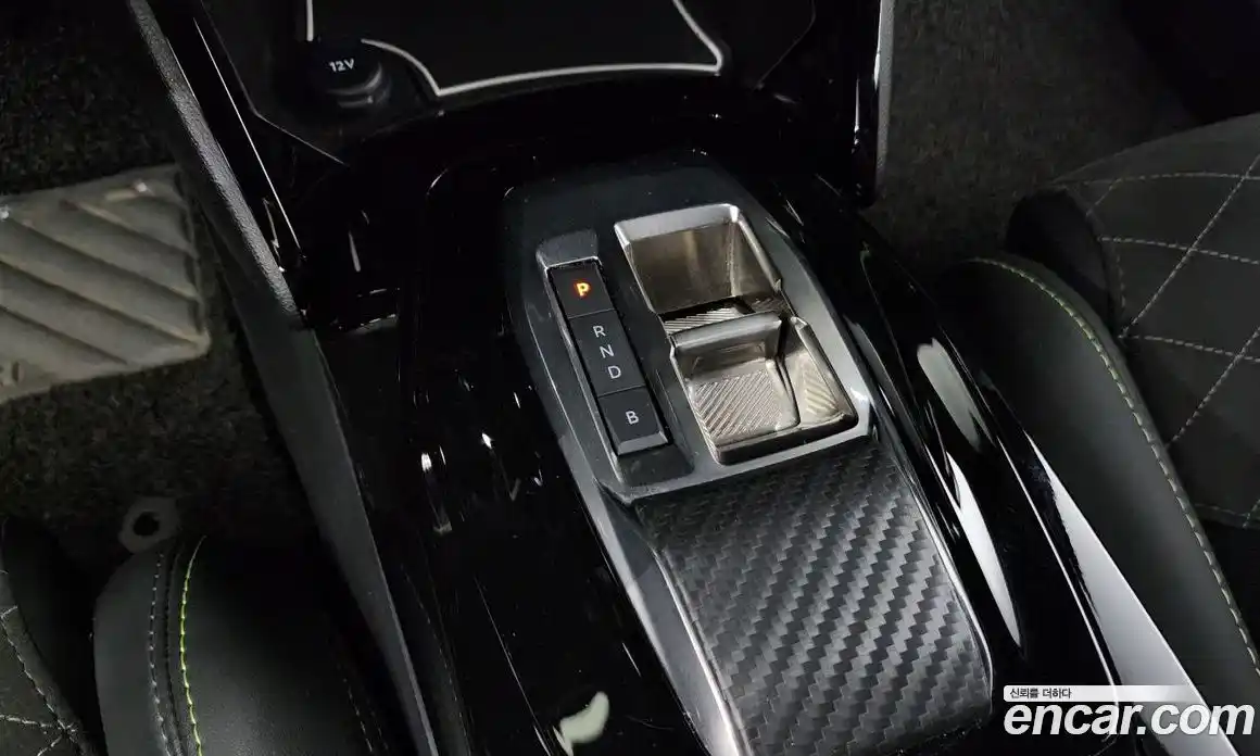 Peugeot 208 2023 0.1 гидро в Москве № 284305, фото 9