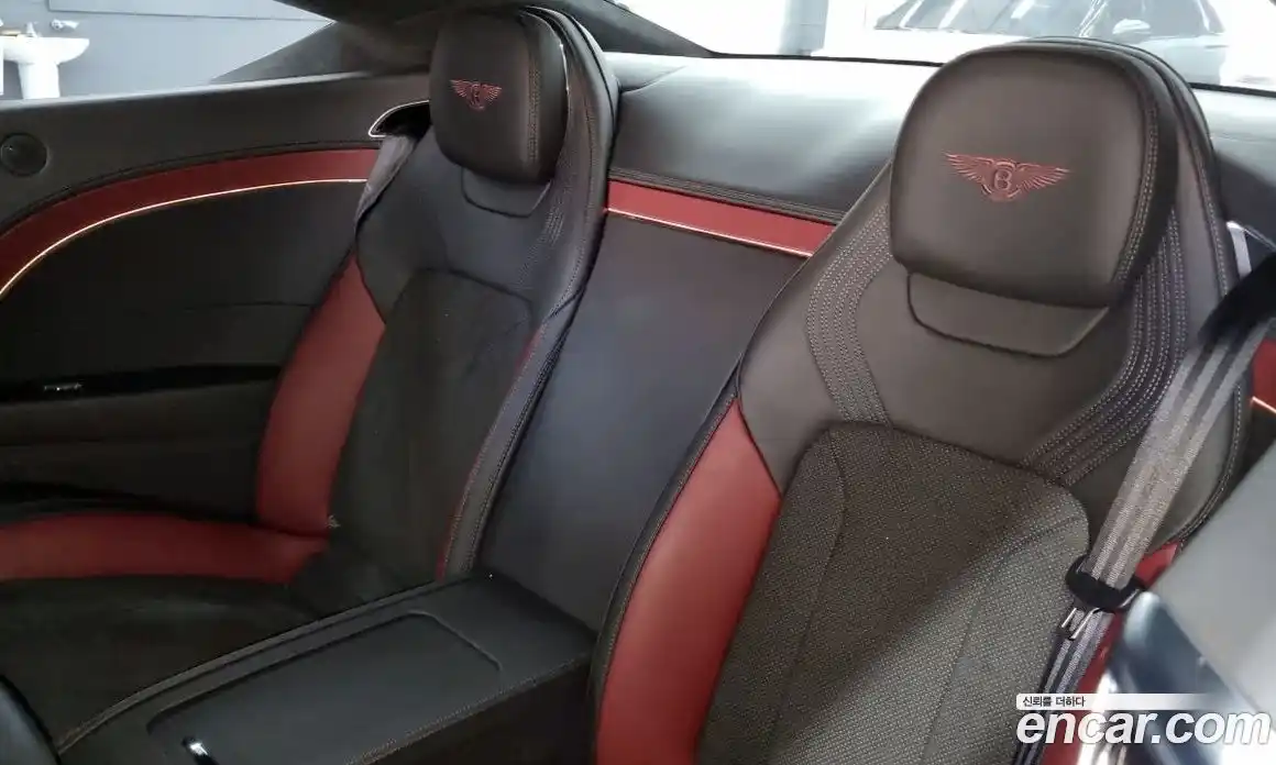 Bentley Continental 2023 4.0 гидро в Москве № 366409, фото 7