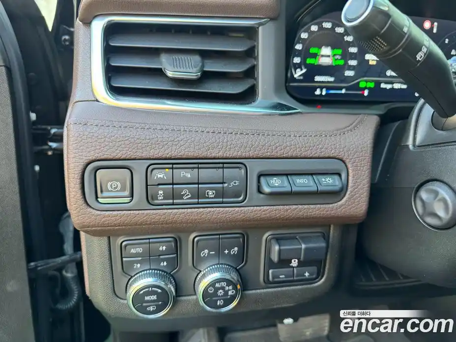 GMC Yukon 2022 6.2 гидро в Москве № 387117, фото 11