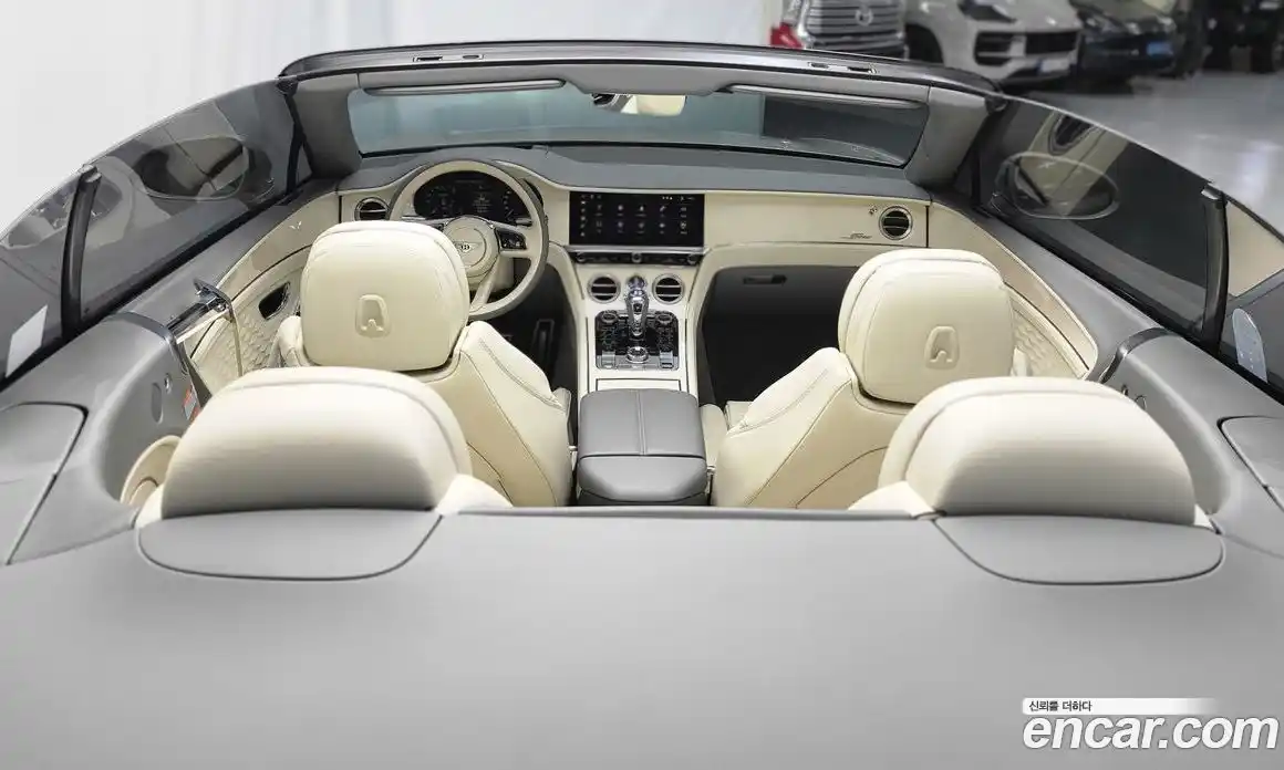 Bentley Continental 2025 4.0 гидро в Москве № 418263, фото 15