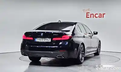 BMW 5-Series, 2023