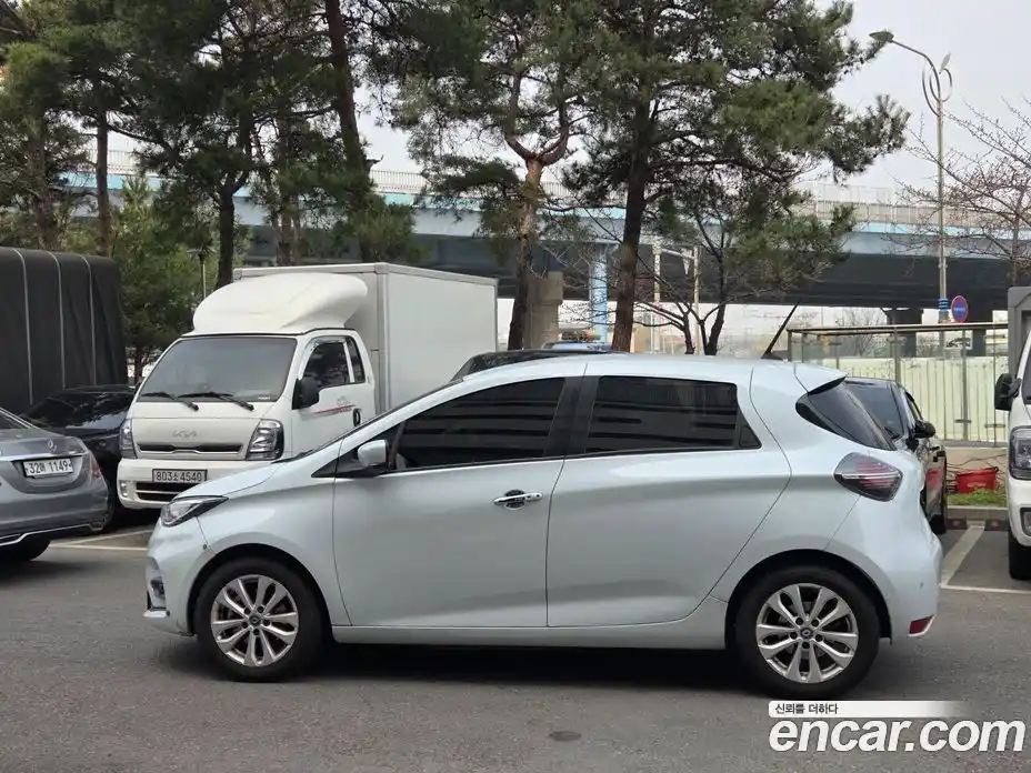 Renault Zoe 2021 0.1 гидро в Москве, фото 4