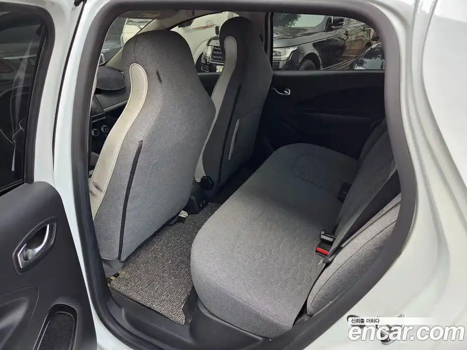 Renault Zoe 2021 0.1 гидро в Москве, фото 7