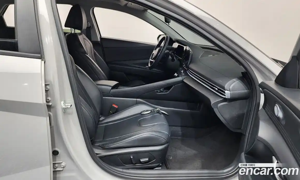 Hyundai Avante 2024 1.6 гидро в Москве № 1128109, фото 11