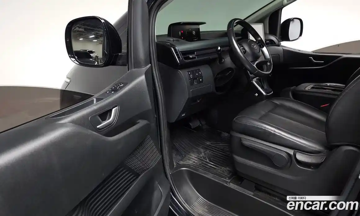 Hyundai Staria 2024 3.5 Автомат в Москве № 1128219, фото 11