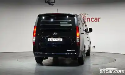 Hyundai Staria 2024 3.5 Автомат в Москве № 1128219, миниатюра 4