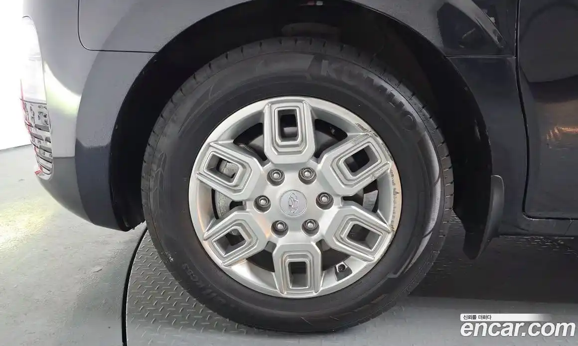 Hyundai Staria 2024 3.5 Автомат в Москве № 1128219, фото 5