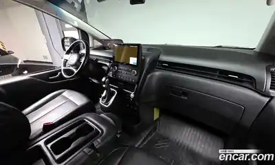 Hyundai Staria 2024 3.5 Автомат в Москве № 1128219, миниатюра 7