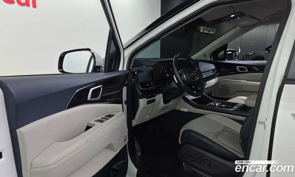 Kia Canival 2024 1.6 гидро в Москве, фото 10