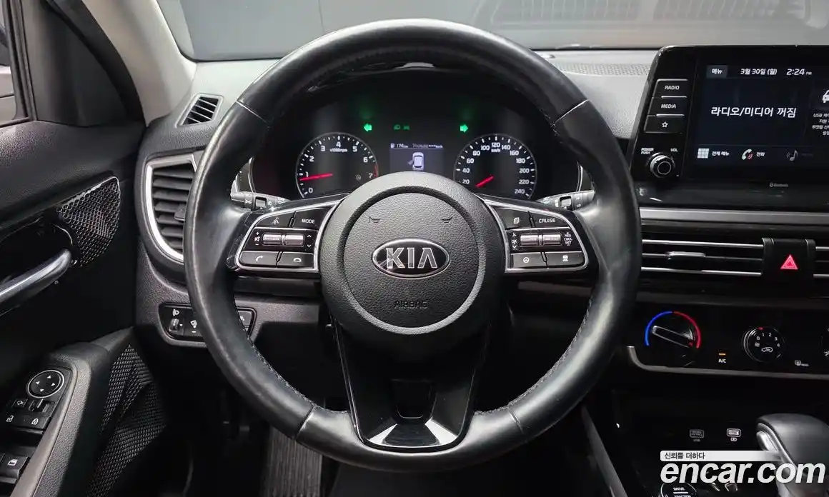 Kia Seltos 2020 1.6 гидро в Москве № 1128924, фото 13