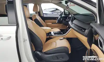 Kia Canival 2022 3.5 Автомат в Москве № 1128929, миниатюра 11