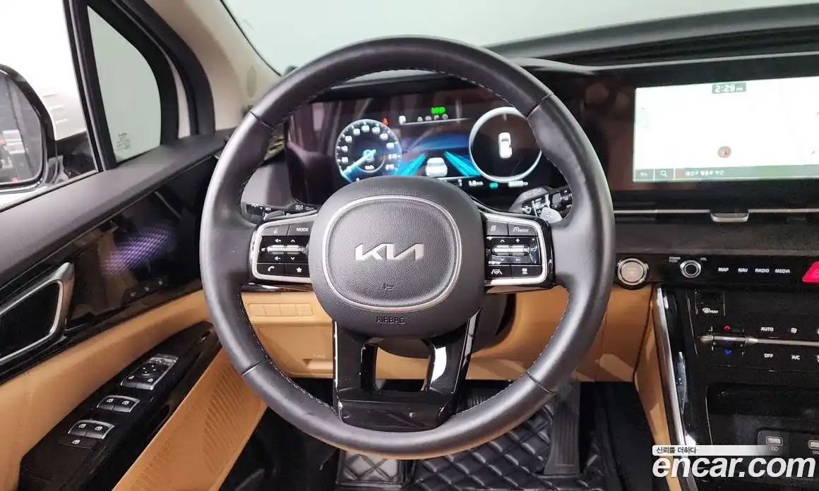 Kia Canival 2022 3.5 Автомат в Москве № 1128929, фото 13