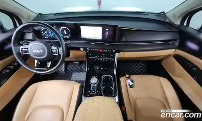 Kia Canival 2022 3.5 Автомат в Москве № 1128929, миниатюра 7