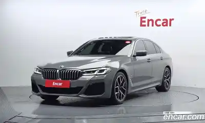 BMW 5-Series, 2022
