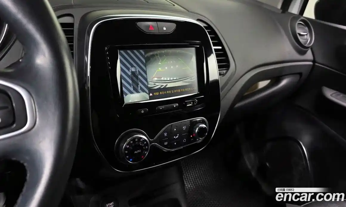 Renault QM3 2018 1.5 гидро в Москве № 1131152, фото 15