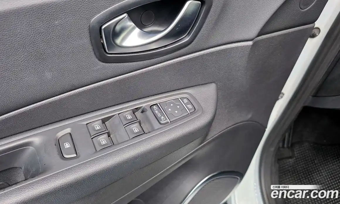 Renault QM3 2018 1.5 гидро в Москве № 1131152, фото 17