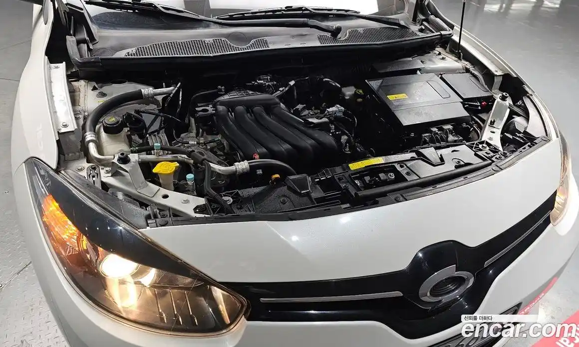 Renault SM3 2015 1.6 гидро в Москве № 1131230, фото 6