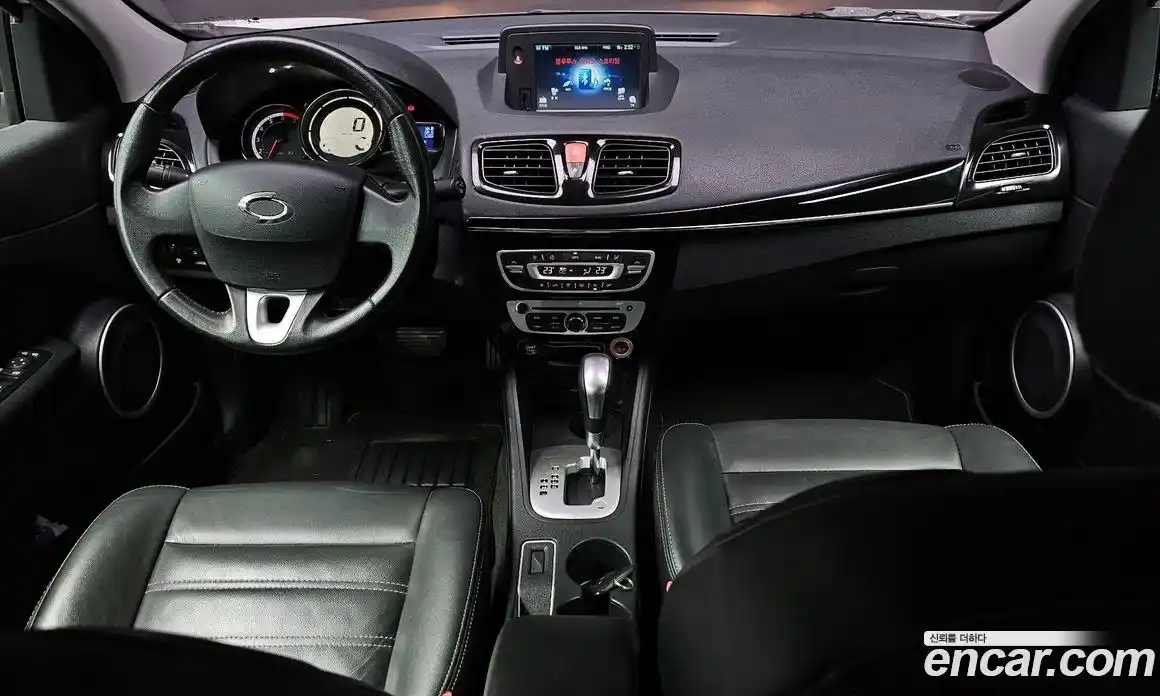 Renault SM3 2015 1.6 гидро в Москве № 1131230, фото 7