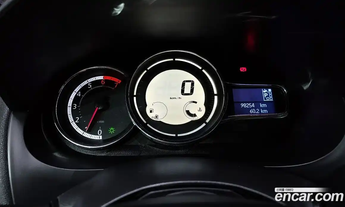Renault SM3 2015 1.6 гидро в Москве № 1131230, фото 8