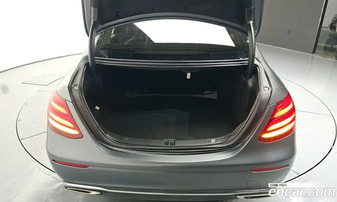 Mercedes-Benz E-Class 2017 2.0 гидро в Москве № 1131779, фото 20