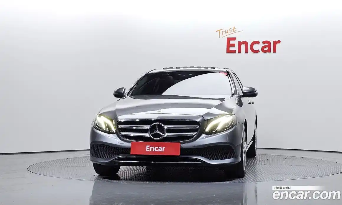 Mercedes-Benz E-Class 2017 2.0 гидро в Москве № 1131779, фото 3
