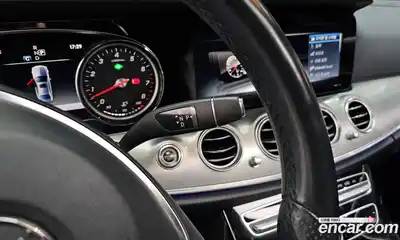 Mercedes-Benz E-Class 2017 2.0 гидро в Москве № 1131779, миниатюра 9