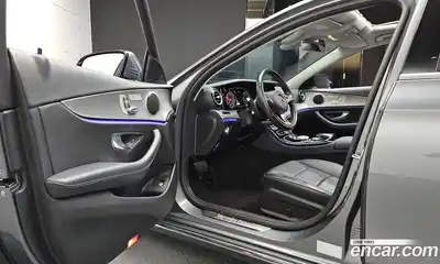 Mercedes-Benz E-Class 2017 2.0 гидро в Москве № 1131779, миниатюра 10