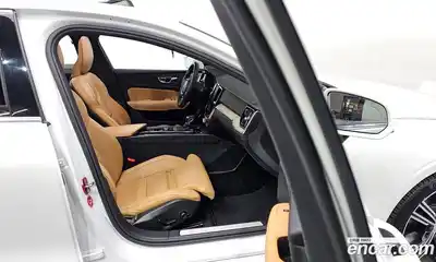Volvo S60 2019 2.0 гидро в Москве № 1132674, миниатюра 11