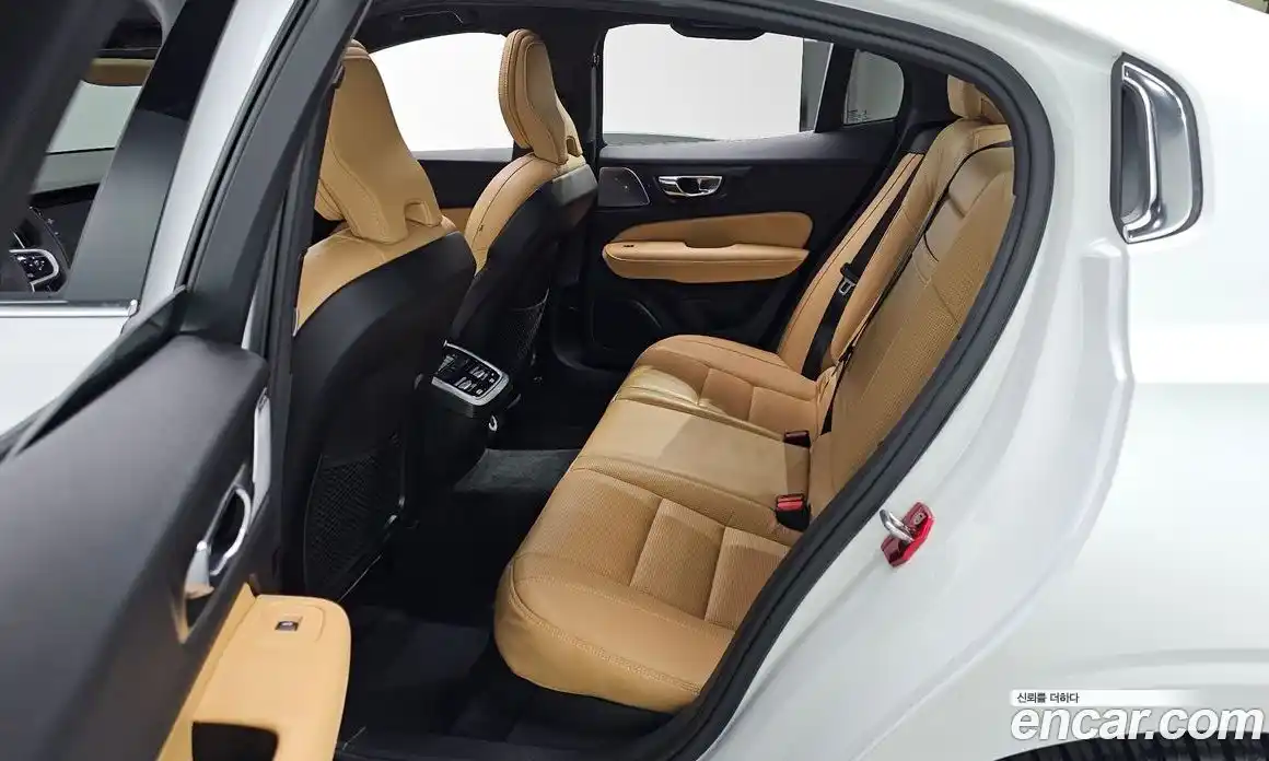 Volvo S60 2019 2.0 гидро в Москве № 1132674, фото 12