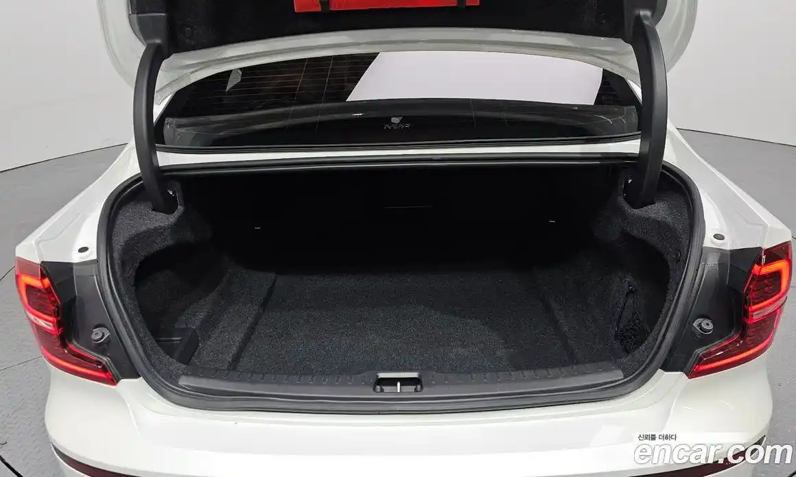 Volvo S60 2019 2.0 гидро в Москве № 1132674, фото 20