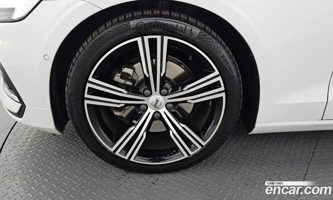 Volvo S60 2019 2.0 гидро в Москве № 1132674, фото 5