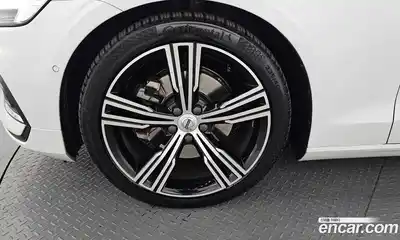 Volvo S60 2019 2.0 гидро в Москве № 1132674, миниатюра 5