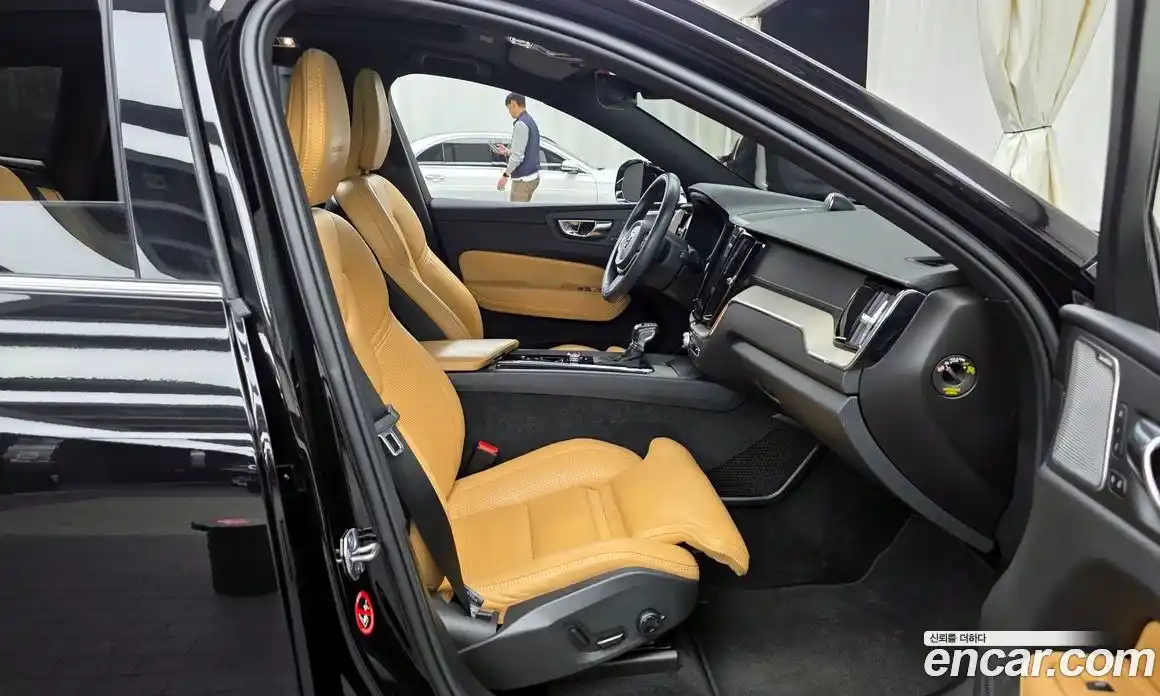 Volvo XC60 2020 2.0 гидро в Москве № 1132846, фото 11
