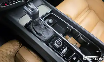 Volvo XC60 2020 2.0 гидро в Москве № 1132846, миниатюра 9