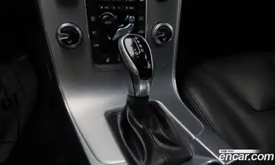 Volvo S60 2017 2.0 гидро в Москве № 1132908, миниатюра 9