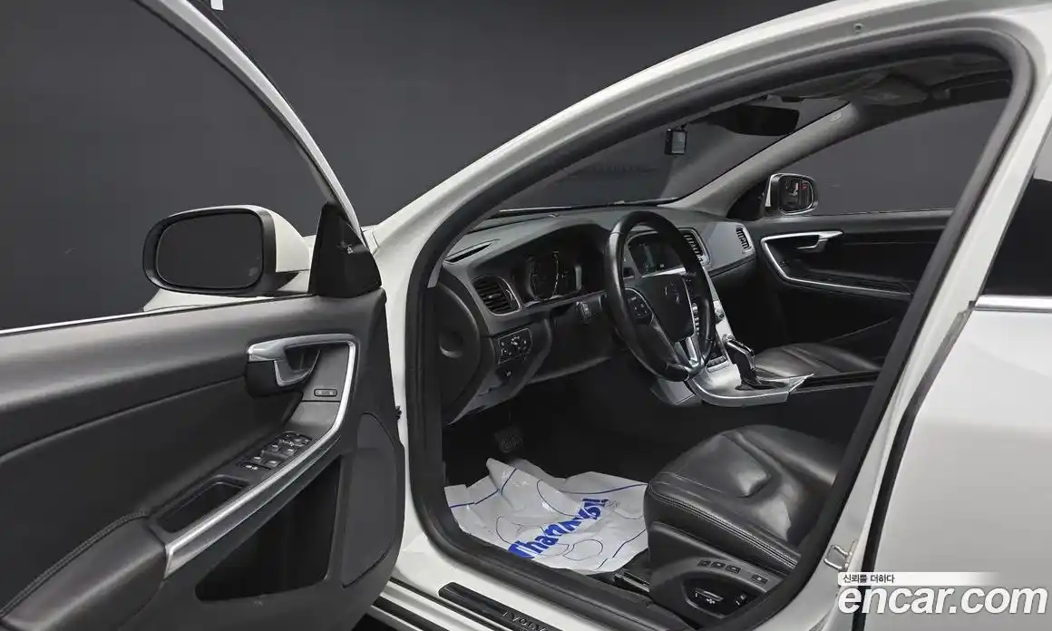 Volvo S60 2017 2.0 гидро в Москве № 1132908, фото 10